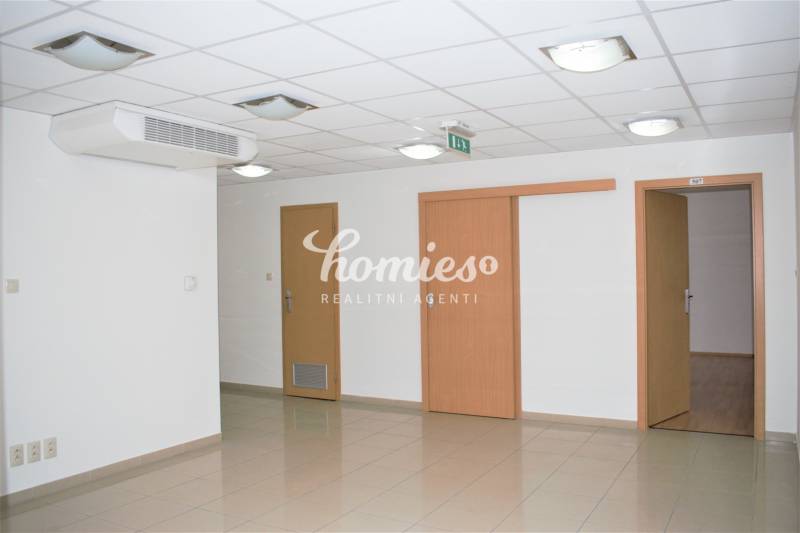  Luxury offices for Rent, Nitra - cityt centrum, Slovakia