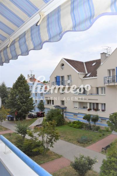 RENT Three bedroom apartment + garage Nitra