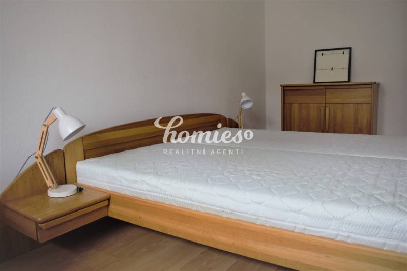 RENT Three bedroom apartment + garage Nitra