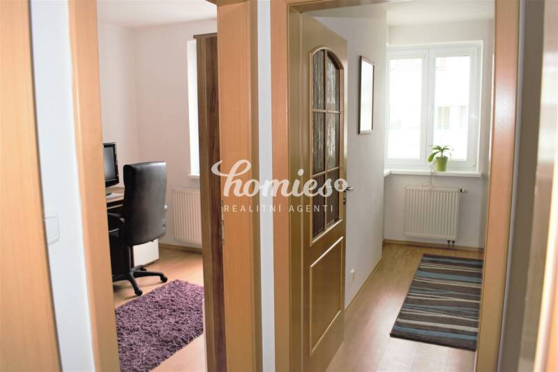 RENT Three bedroom apartment + garage Nitra