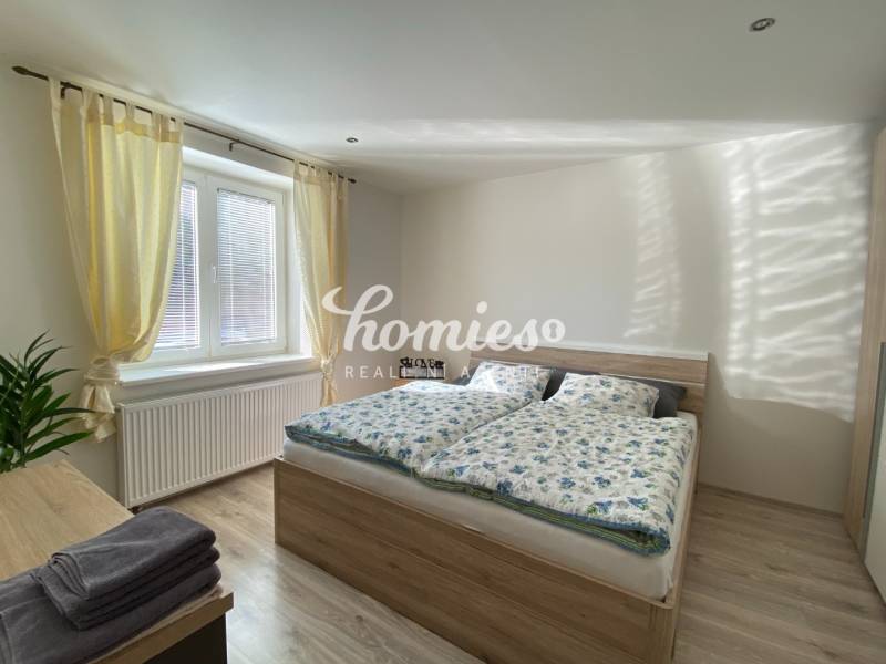 Rent One bedroom apartment, One bedroom apartment, Vajanského, Nitra, 