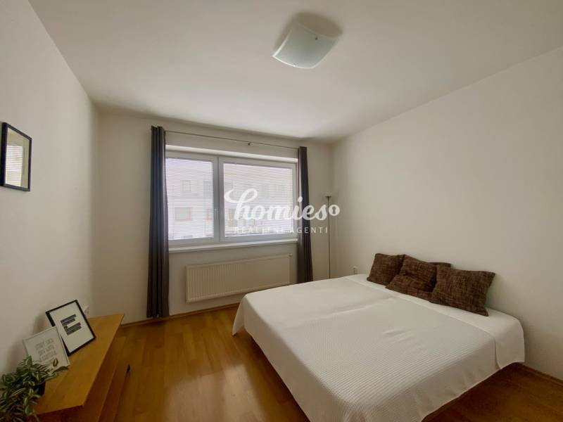 2 bedroom apartment for rent, AC, garage, Botanicka Nitra