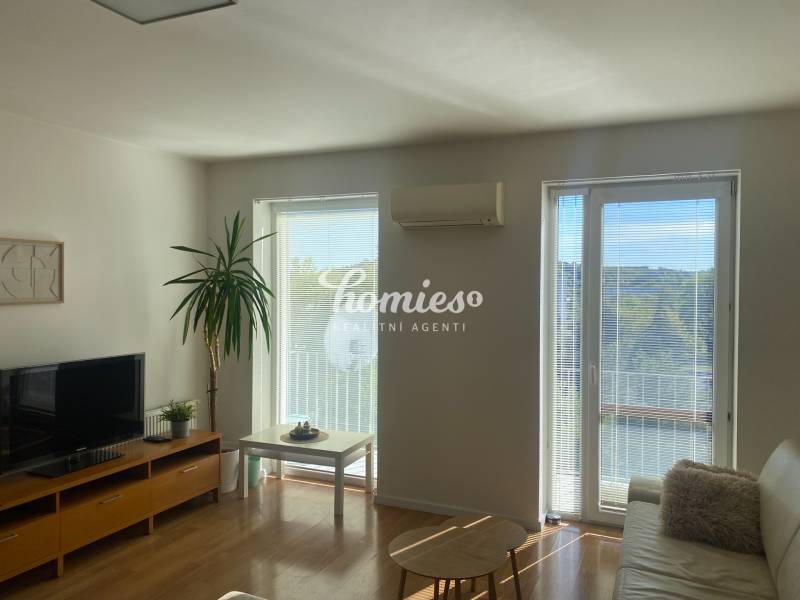 2 bedroom apartment for rent, AC, garage, Botanicka Nitra