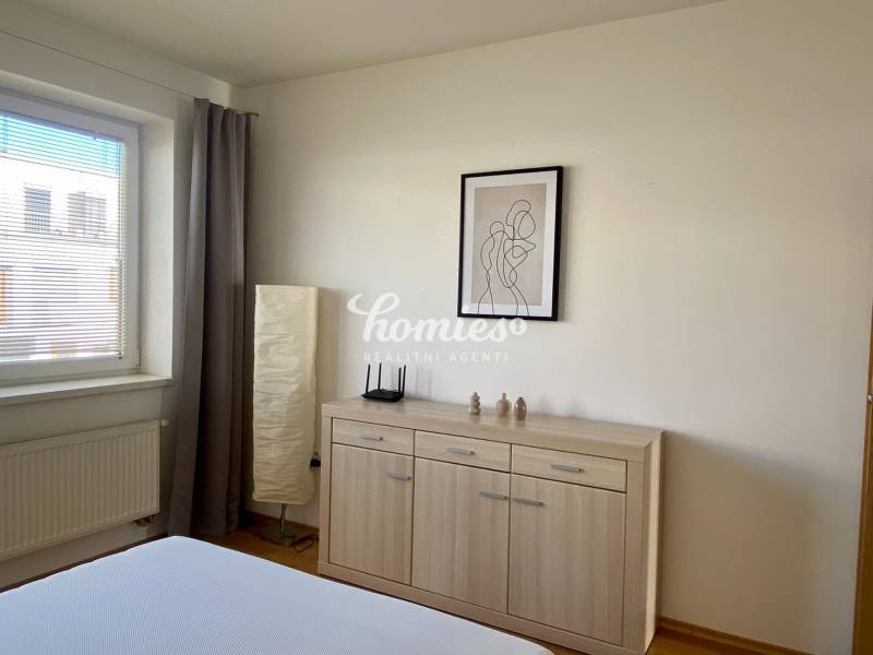 2 bedroom apartment for rent, AC, garage, Botanicka Nitra