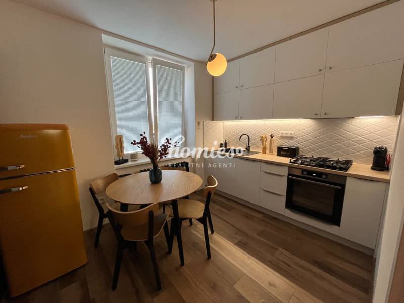 Rent One bedroom apartment, One bedroom apartment, Damborského, Nitra,