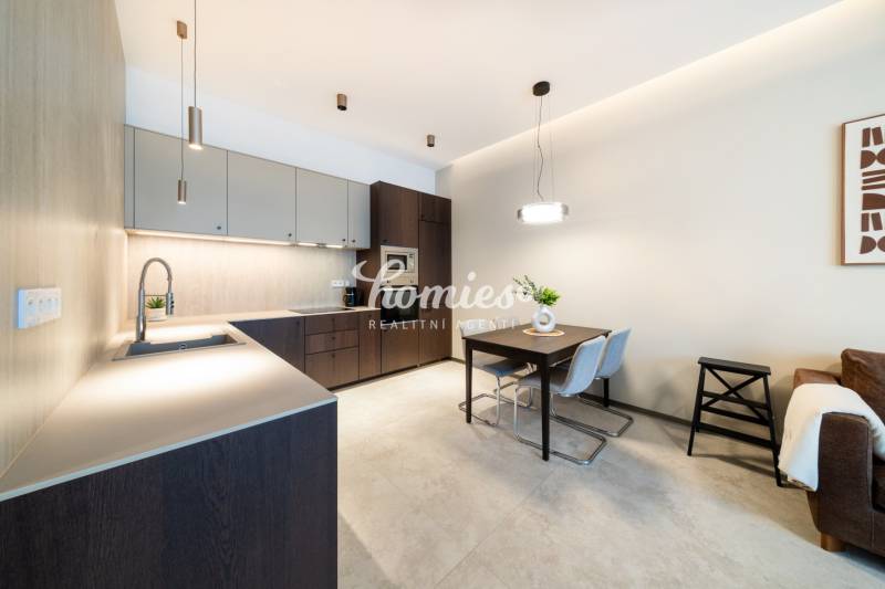 Luxury one bedroom flat with garage for Rent, Nitra - city centrum 