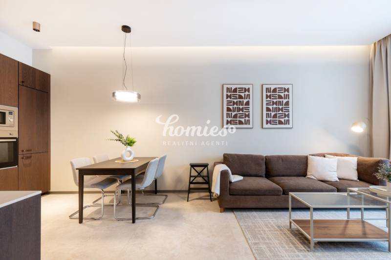 Luxury one bedroom flat with garage for Rent, Nitra - city centrum 