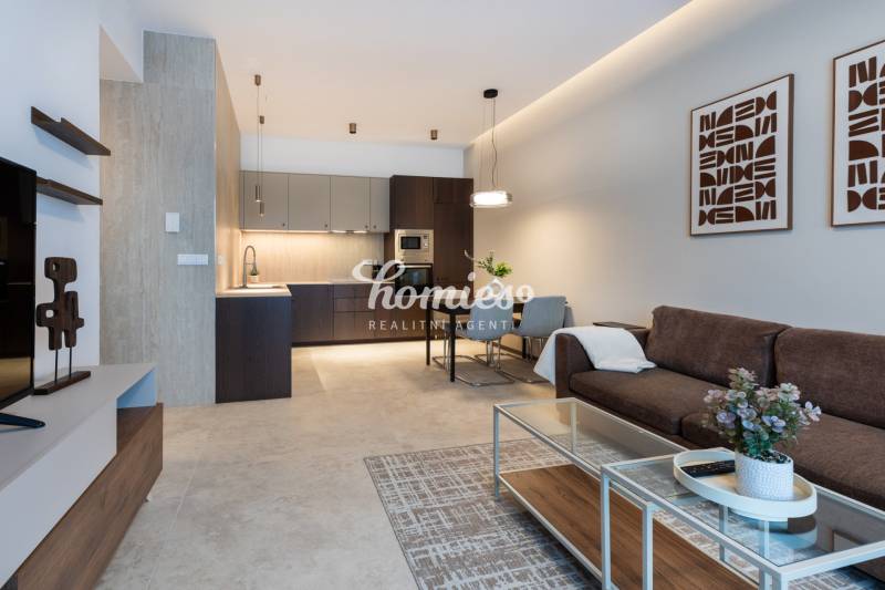 Luxury one bedroom flat with garage for Rent, Nitra - city centrum 