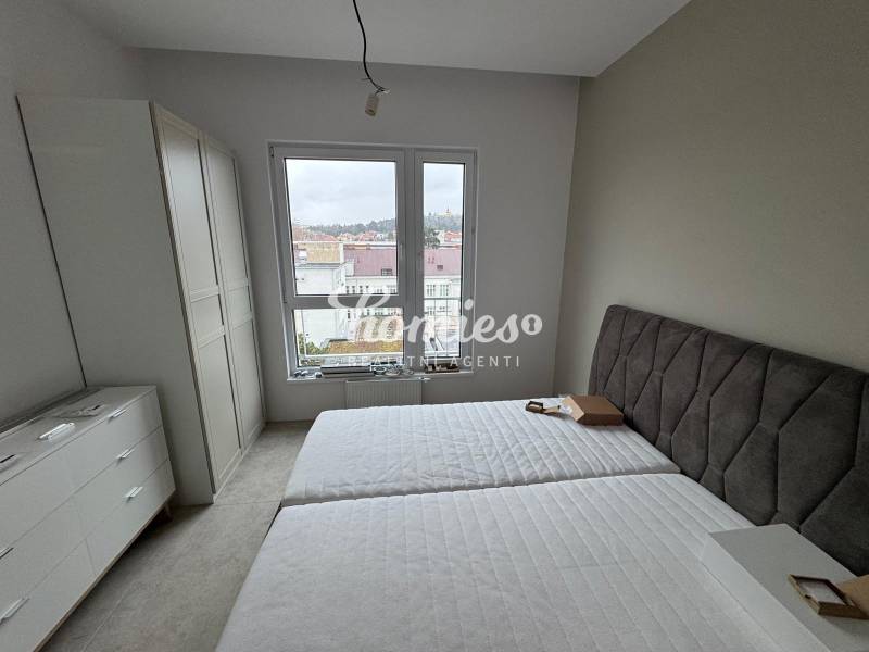 Luxury one bedroom flat with garage for Rent, Nitra - city centrum 