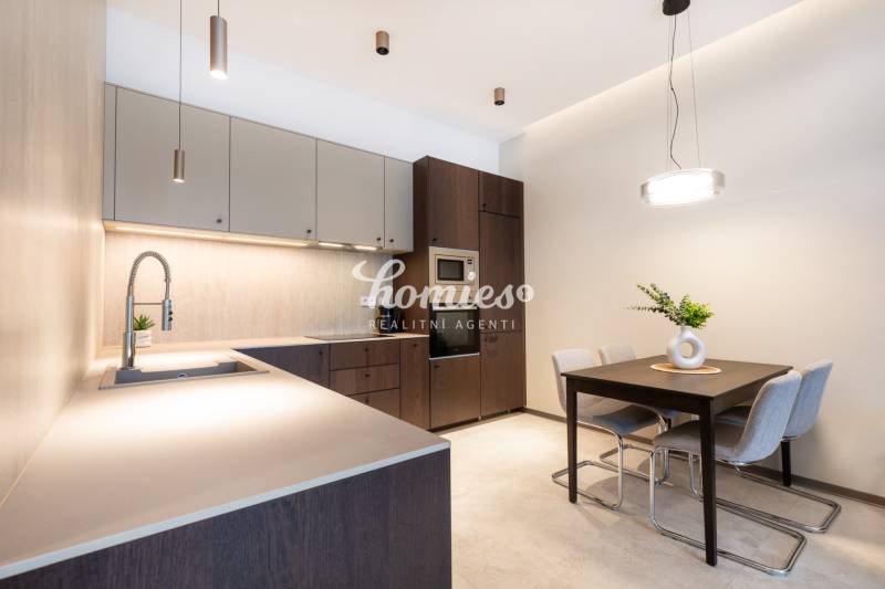 Luxury one bedroom flat with garage for Rent, Nitra - city centrum 