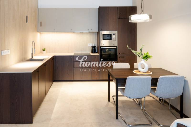 Luxury one bedroom flat with garage for Rent, Nitra - city centrum 