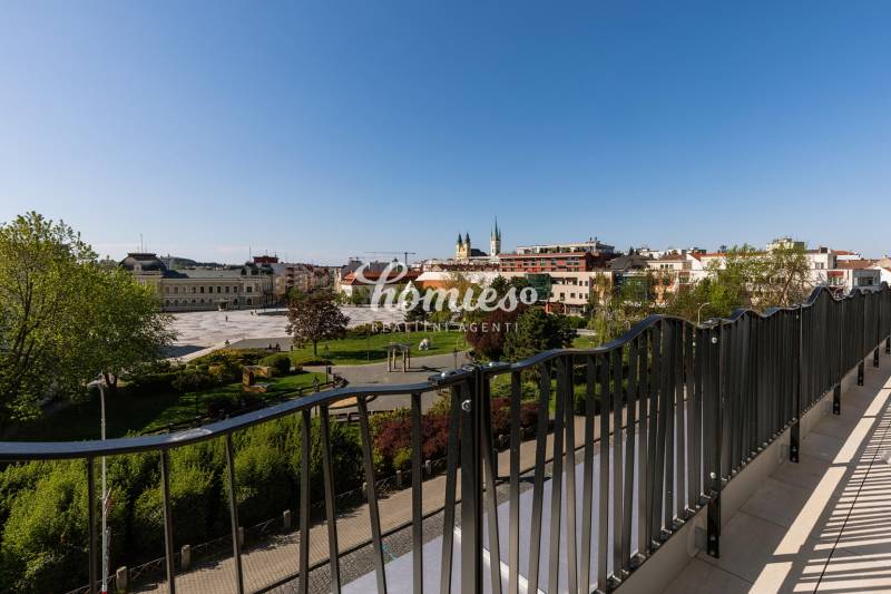 FOR RENT 2-bedroom luxury apartment right in the center of Nitra