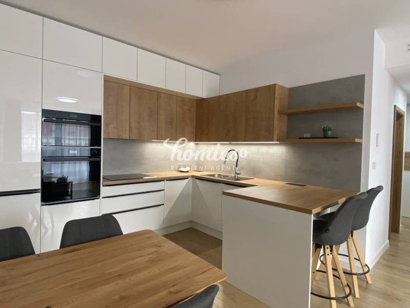 FOR RENT luxury 2-bedroom apartment in the city center of Nitra