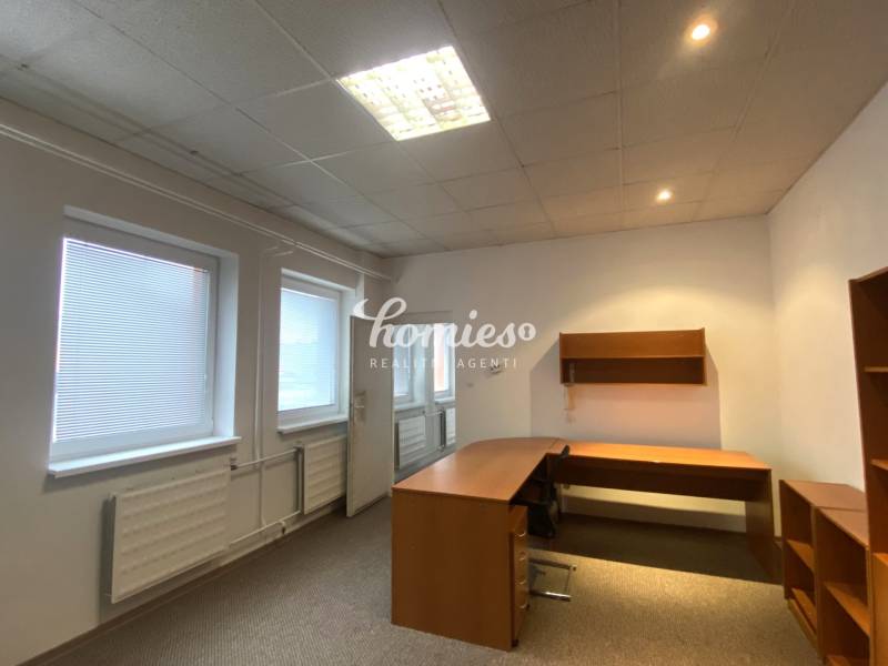 Commercial / Office / Retail Space for Rent – Prime Location in Nitra