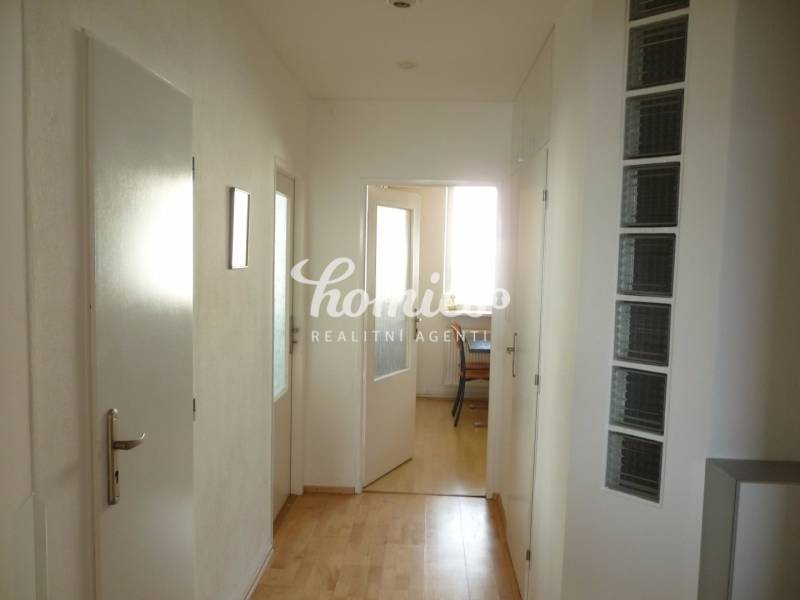 Three bedrooms  apartment for rent, center, Nitra